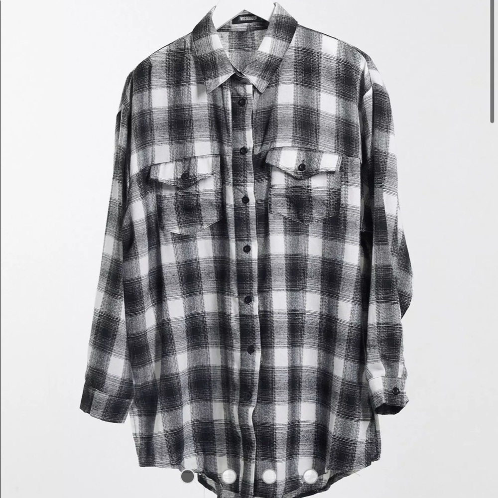 Size 2 Missguided oversized shirt in ginghamp plaid